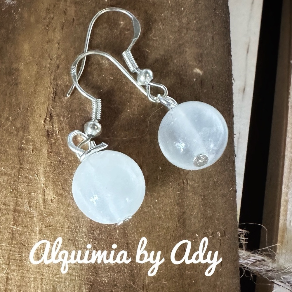 Alquimia Silver Spherical Earrings with Elegant Design selenite